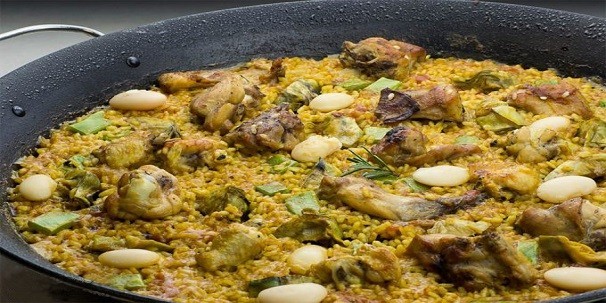 Paella valenciana casera